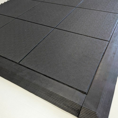 Interlocking rubber gym mat - rubber,